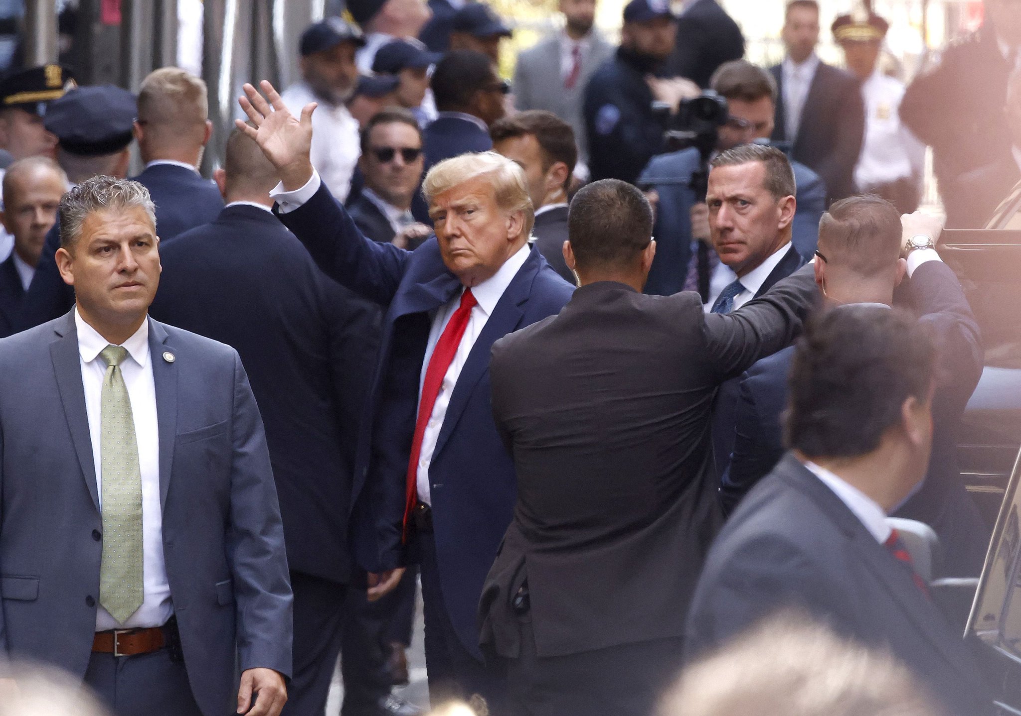Image in @MarioNawfal's post: 🚨BREAKING: Donald Trump Sexually Abused E. Jean Caroll, Jurors Decide.
Former President Trump fou…