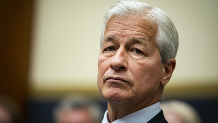 Image in @MarioNawfal's post: BREAKING: JP Morgan VS Citizen Journalism
JP Morgan CEO Jamie Dimon says the SEC should go after …