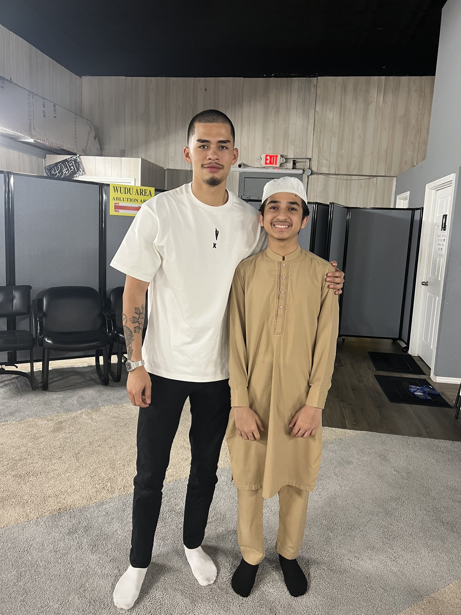 Image in @sneako's post: Jummah Mubarak
Alhamdullilah for everything https://t.co/6O59qom3mO