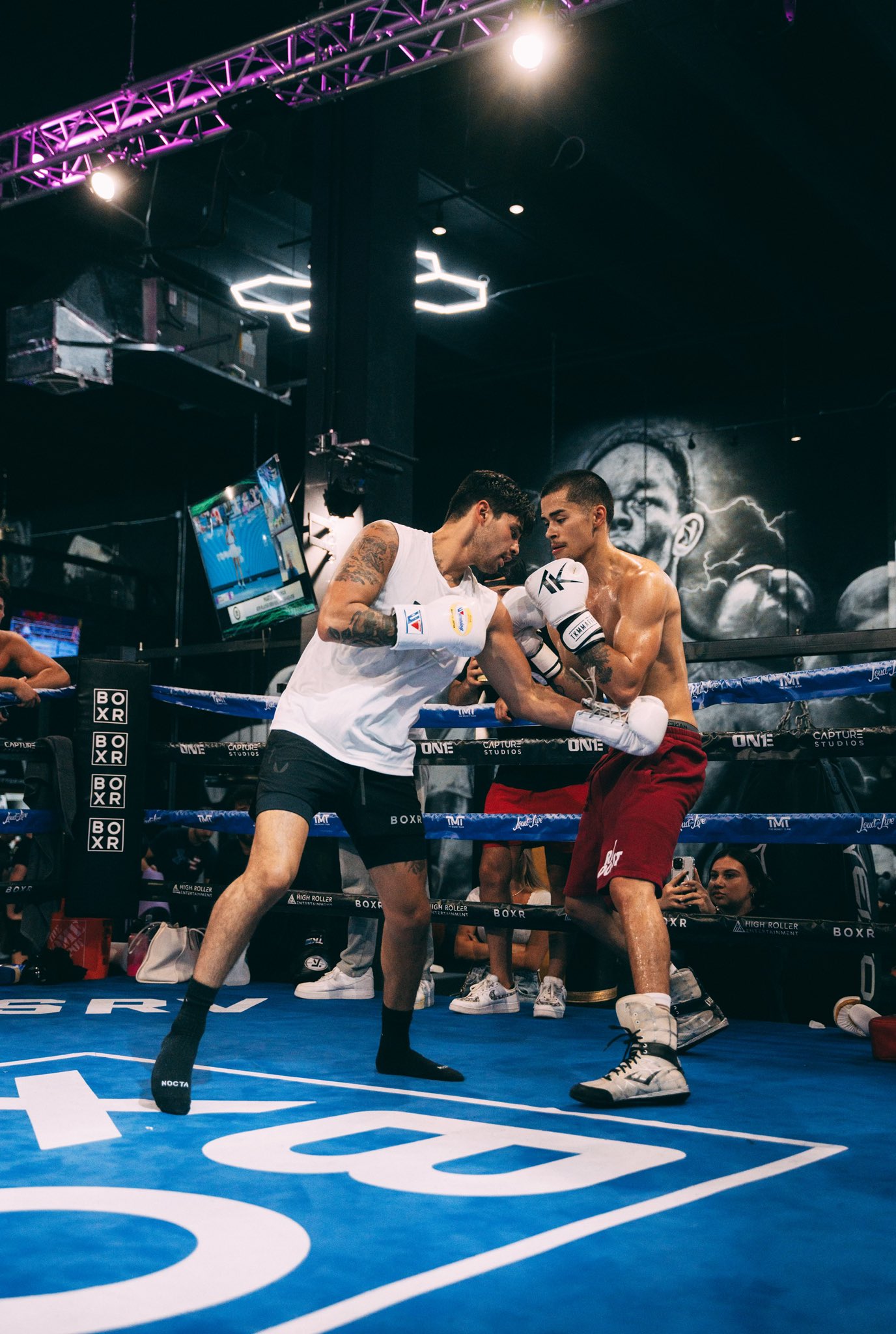 Image in @sneako's post: I could be watching porn instead of sparring https://t.co/Tl2ORhfA8m