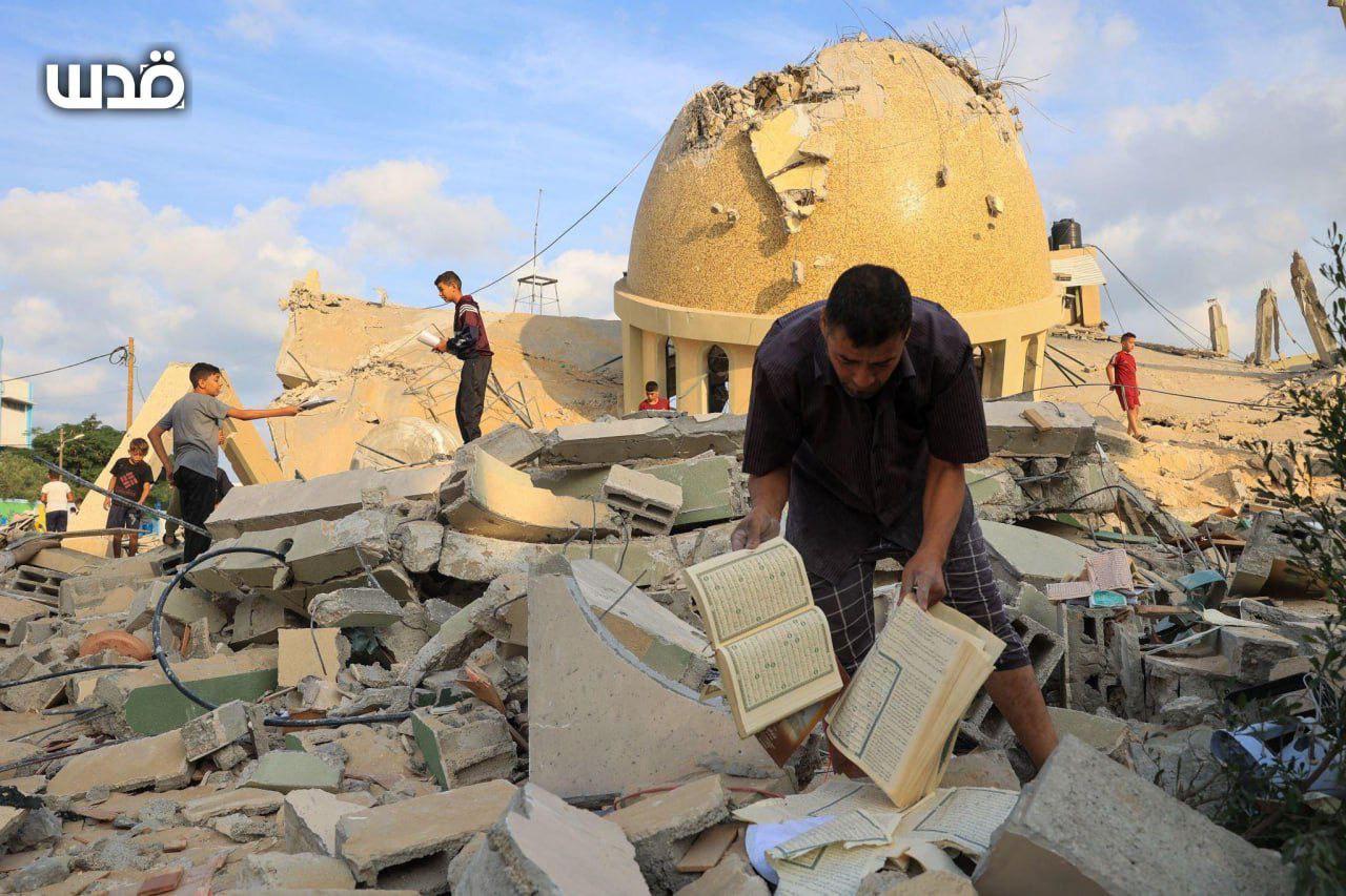 Image in @MarioNawfal's post: JUST IN: Some new photos of the mosque destroyed in Khan Yunis, Gaza.