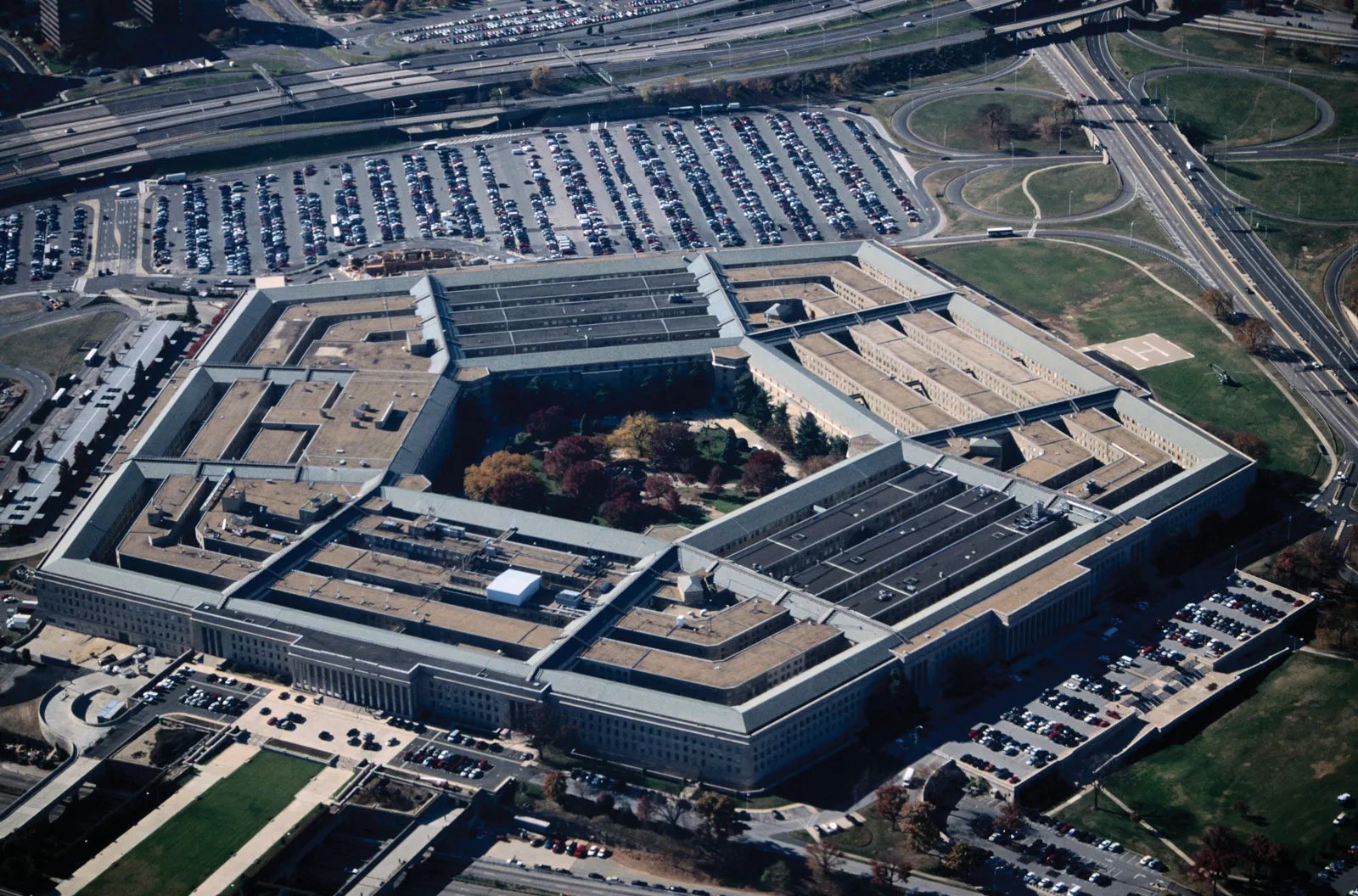 Image in @MarioNawfal's post: 🚨 JUST IN: Pentagon official: American special forces arrived in Israel specialized in hostage-fre…