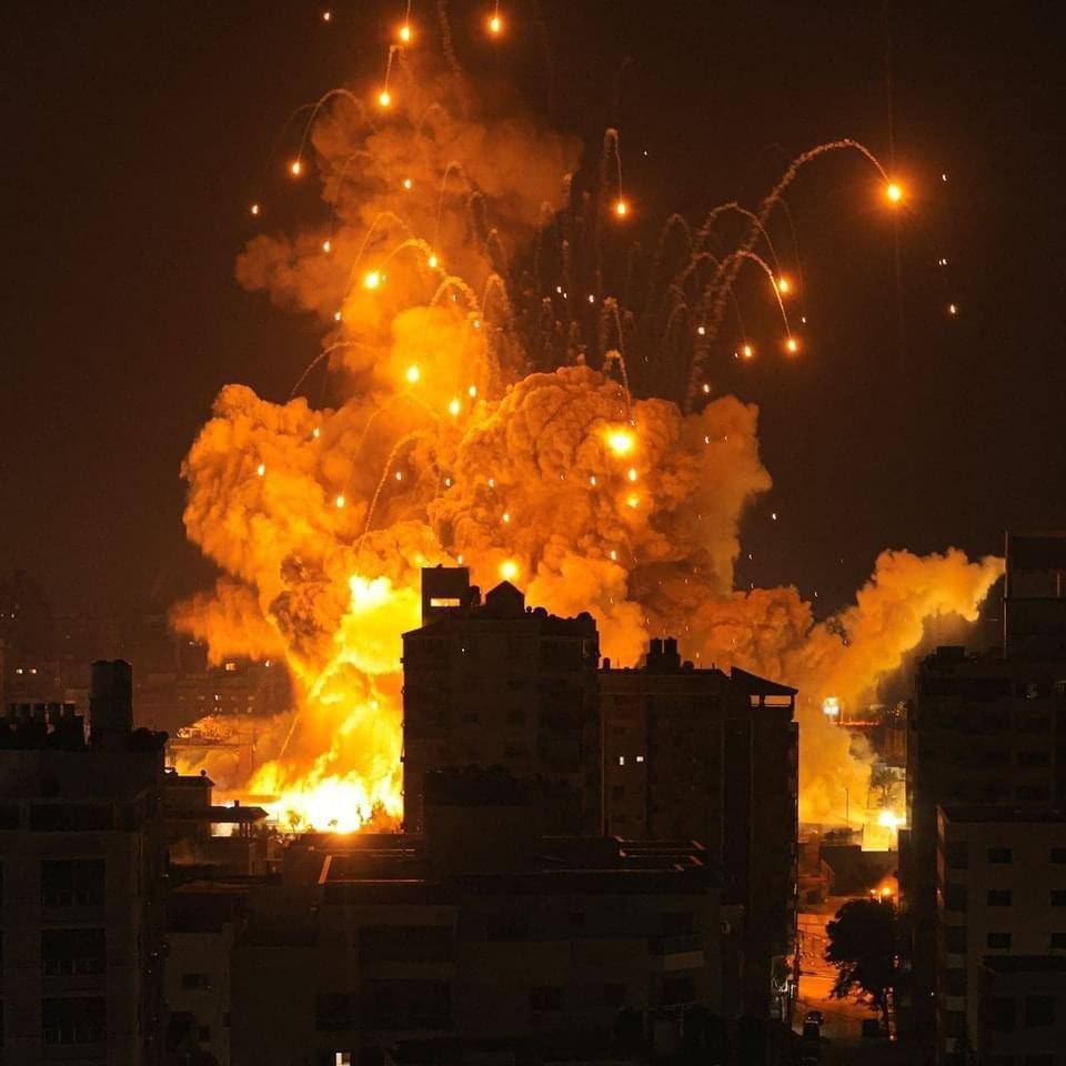 Image in @MarioNawfal's post: 🚨BREAKING: The Ministry of Interior in Gaza: "Ambulances are unable to reach the wounded in the Kar…