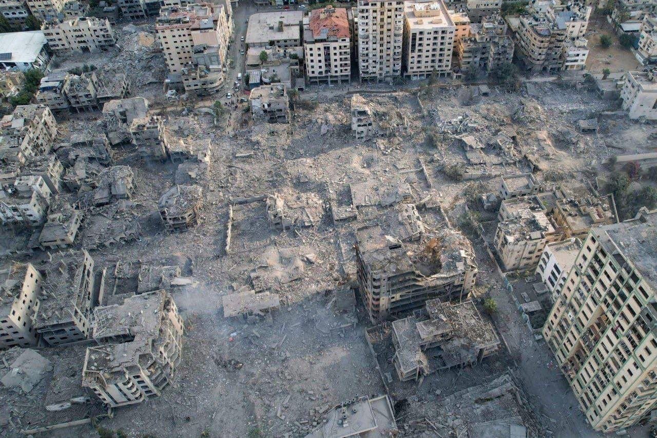 Image in @MarioNawfal's post: 🚨 FOOTAGE: Rimal neighborhood, Gaza https://t.co/gZ7OPa5twz