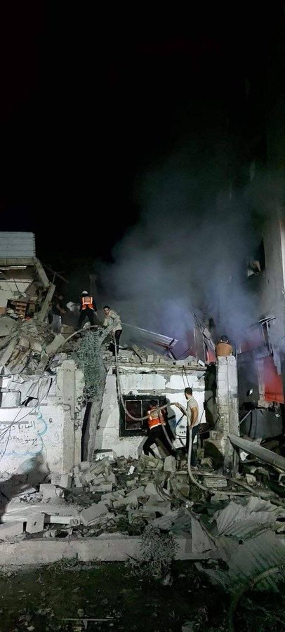 Image in @MarioNawfal's post: 🚨JUST IN: 3 civilians were killed as a result of an airstrike on the house of Abu Jabr Al-Naqib, ea…