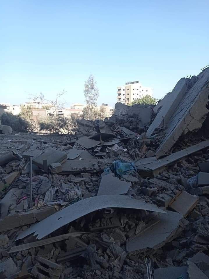 Image in @MarioNawfal's post: 🚨 FOOTAGE: Widespread destruction as a result of attacks on residential towers in northern Gaza.
…