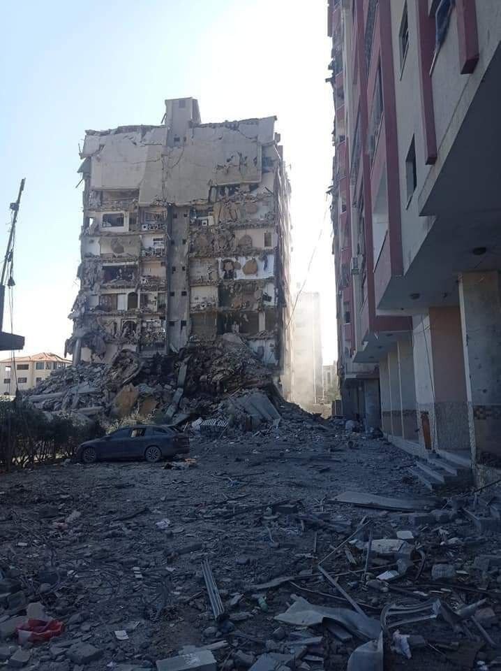 Image in @MarioNawfal's post: 🚨 FOOTAGE: Widespread destruction as a result of attacks on residential towers in northern Gaza.
…