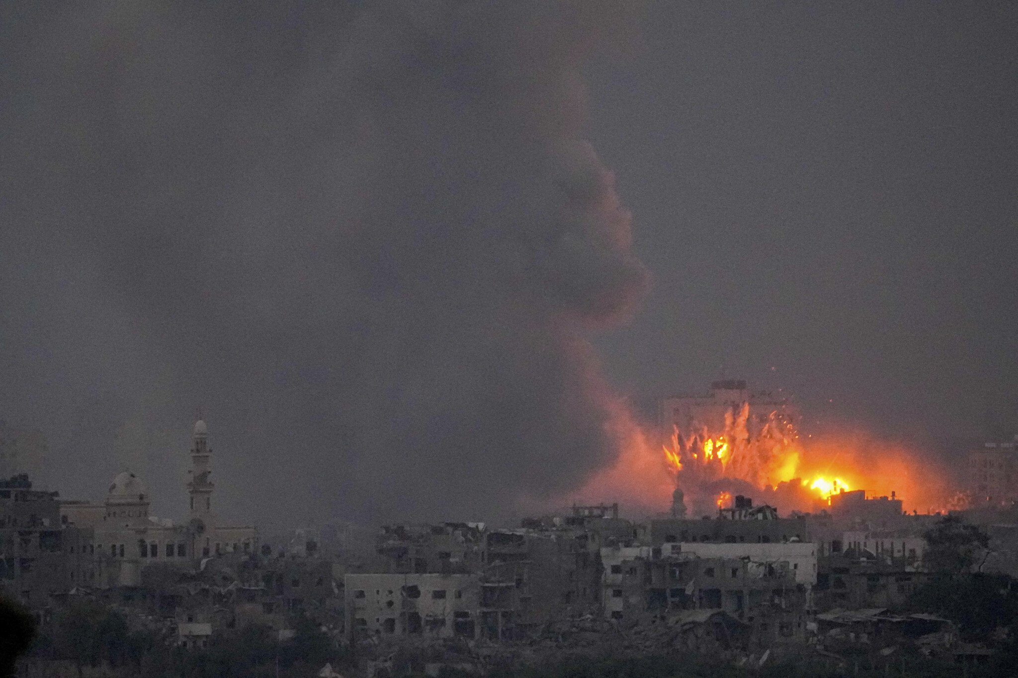 Image in @MarioNawfal's post: 🚨JUST IN: The Israeli Army has informed the residents of the Gaza Strip that the war will continue …