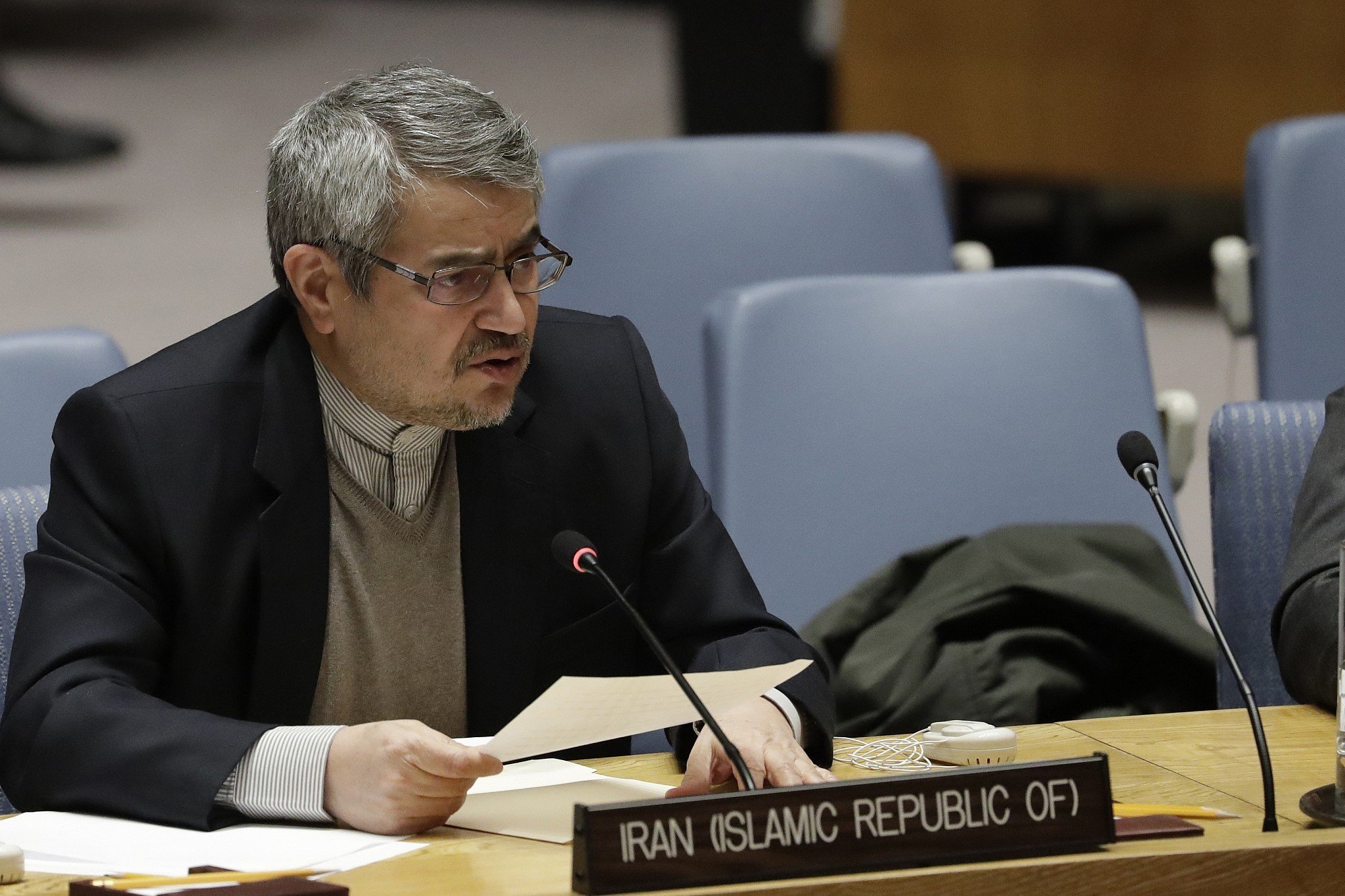 Image in @MarioNawfal's post: 🚨🚨BREAKING: IRAN DRAWS THEIR RED LINE IN APPARENT HISTORIC COMMUNICATION | SEEMINGLY ABANDON HAMAS
…