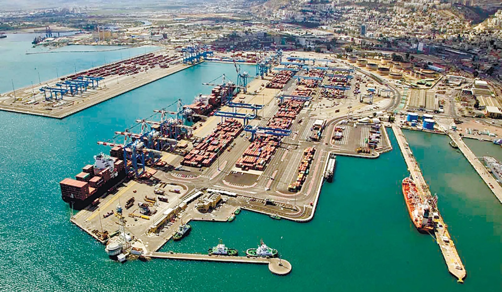 Image in @MarioNawfal's post: 🚨JUST IN - American vessels will evacuate US citizens from Northern Israel:
The boat trip from Ha…