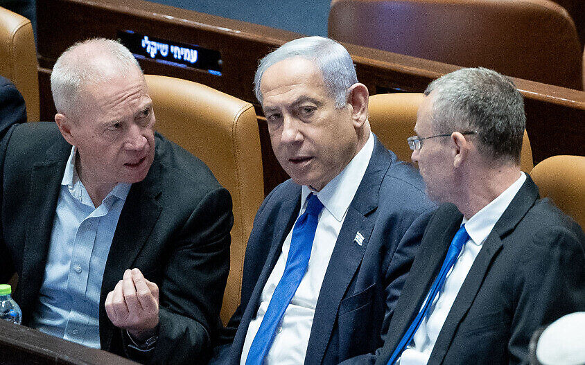 Image in @MarioNawfal's post: 🚨ISRAEL CONTEMPLATED A PRE-EMPTIVE STRIKE ON HEZBOLLAH
- Israeli Officials Debated a Preemptive St…