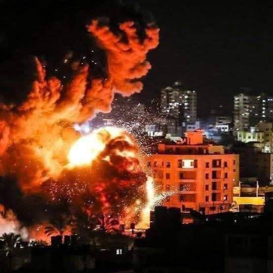 Image in @MarioNawfal's post: "THE MOST VIOLENT NIGHT IN GAZA SINCE THE BEGINNING OF THE WAR" - Bader