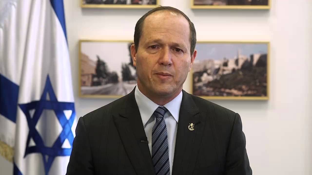 Image in @MarioNawfal's post: 🚨IMPORTANT - Israeli Minister of Economy Threatens Striking IRAN If Proxies Attack:
"Iran's plan i…