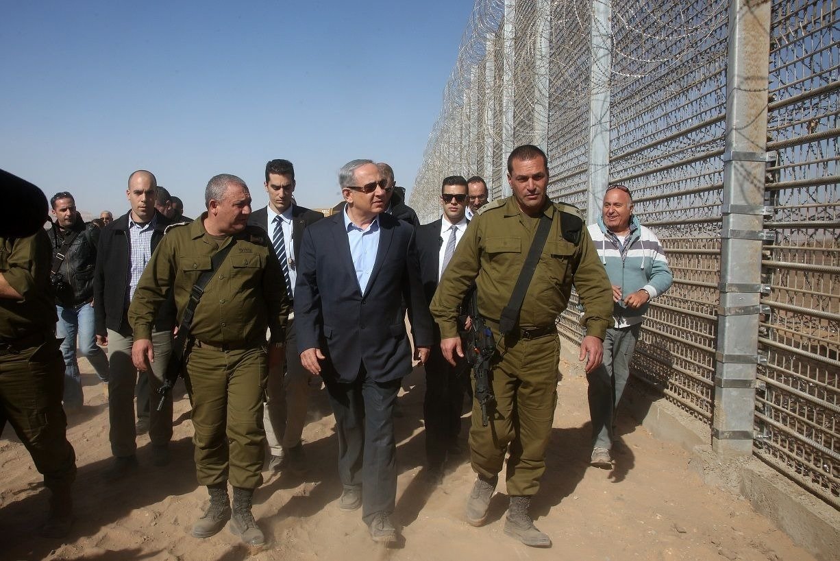 Image in @MarioNawfal's post: 🚨 JUST IN: Tensions have flared up between Netanyahu and the top military brass, leading to frictio…