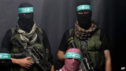 Image in @MarioNawfal's post: 🚨BREAKING: TWO MORE HOSTAGES RELEASED BY HAMAS
Hamas Statement on the Release:
"We in the Al-Qass…