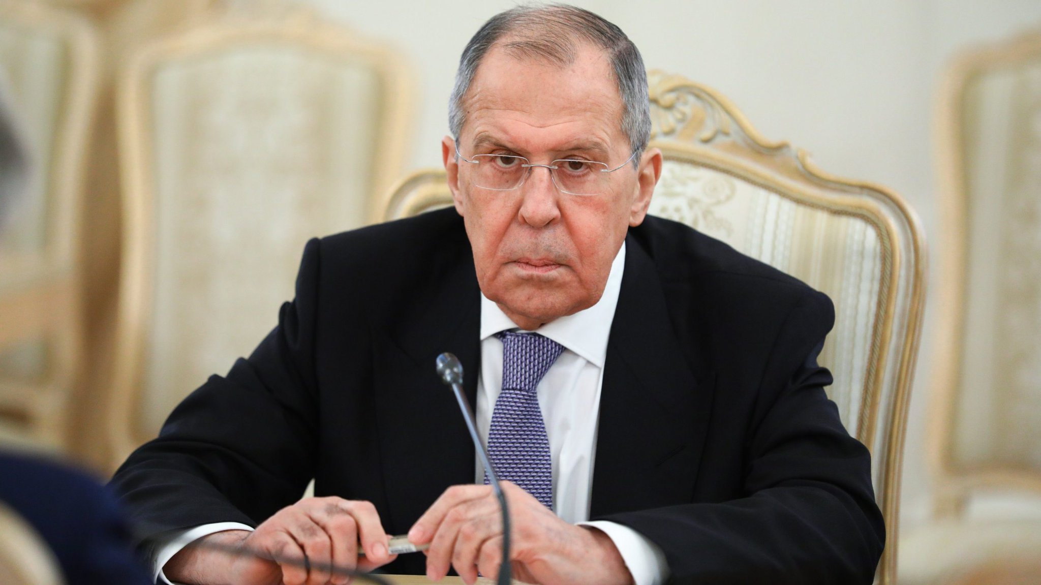 Image in @MarioNawfal's post: 🚨 JUST IN: Russian Foreign Ministry:
"Hamas promised to respond to our request to release 8 hosta…