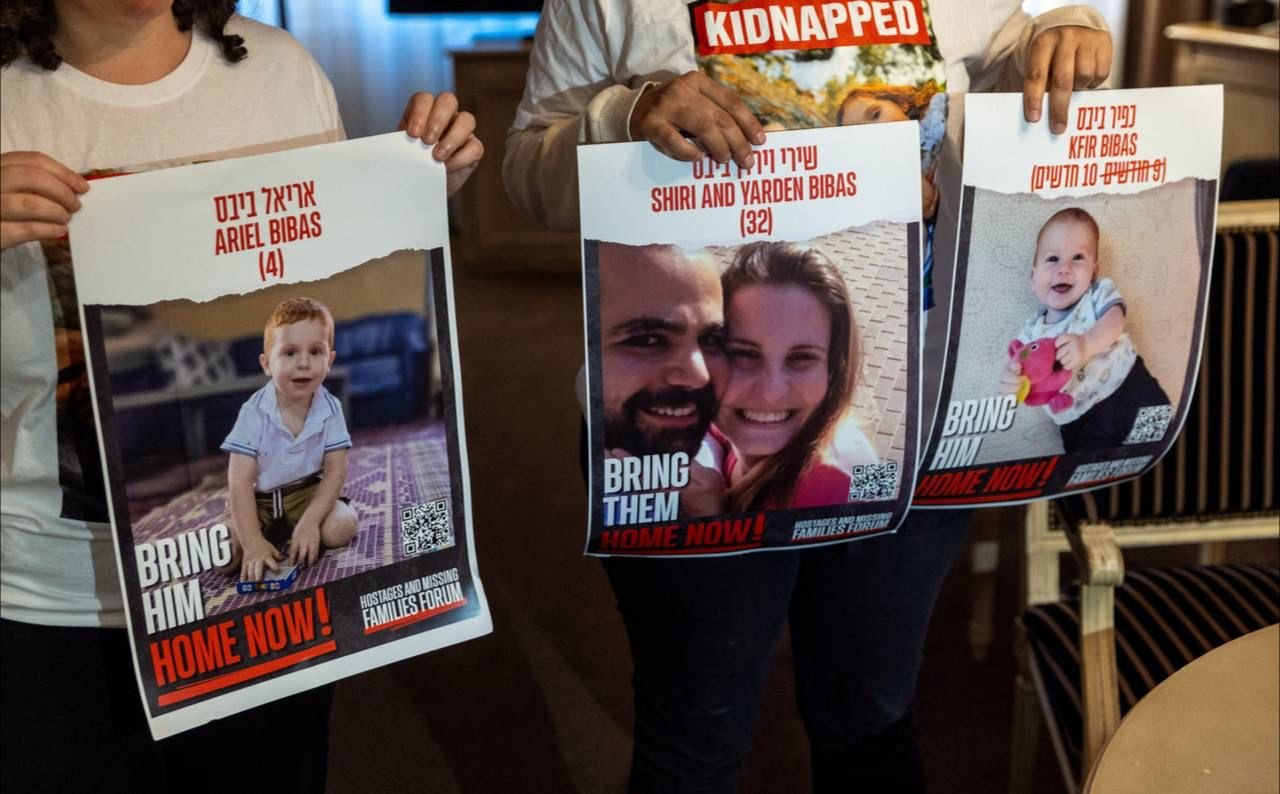 Image in @MarioNawfal's post: 🚨 HEART-WRENCHING PLEA: Family Photos of Kidnapped Biebs
In a poignant appeal, Shiri Biebs' questi…