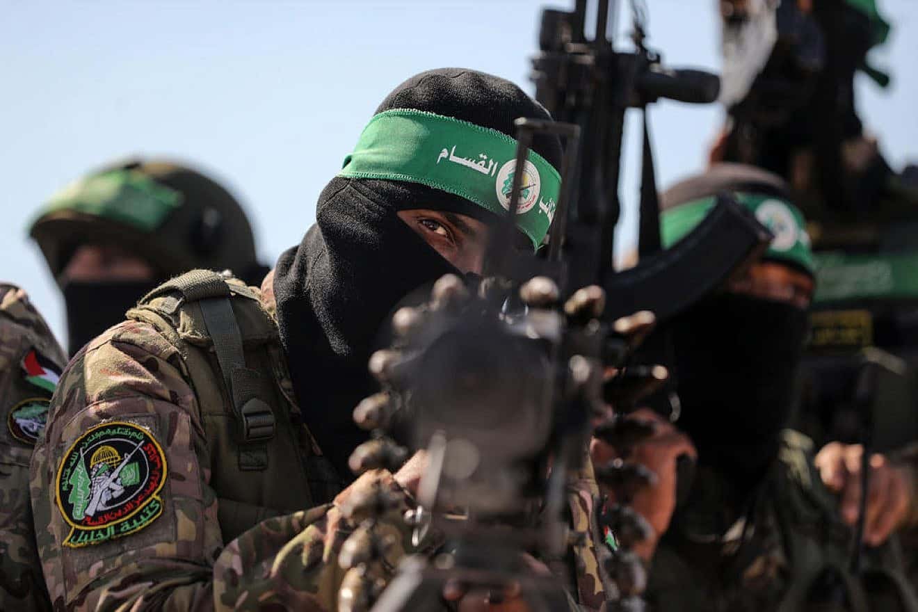 Image in @MarioNawfal's post: 🚨 JUST IN: STATEMENT BY HAMAS ABOUT THE LACK OF MEDIA IN GAZA
"We call on journalists and media a…