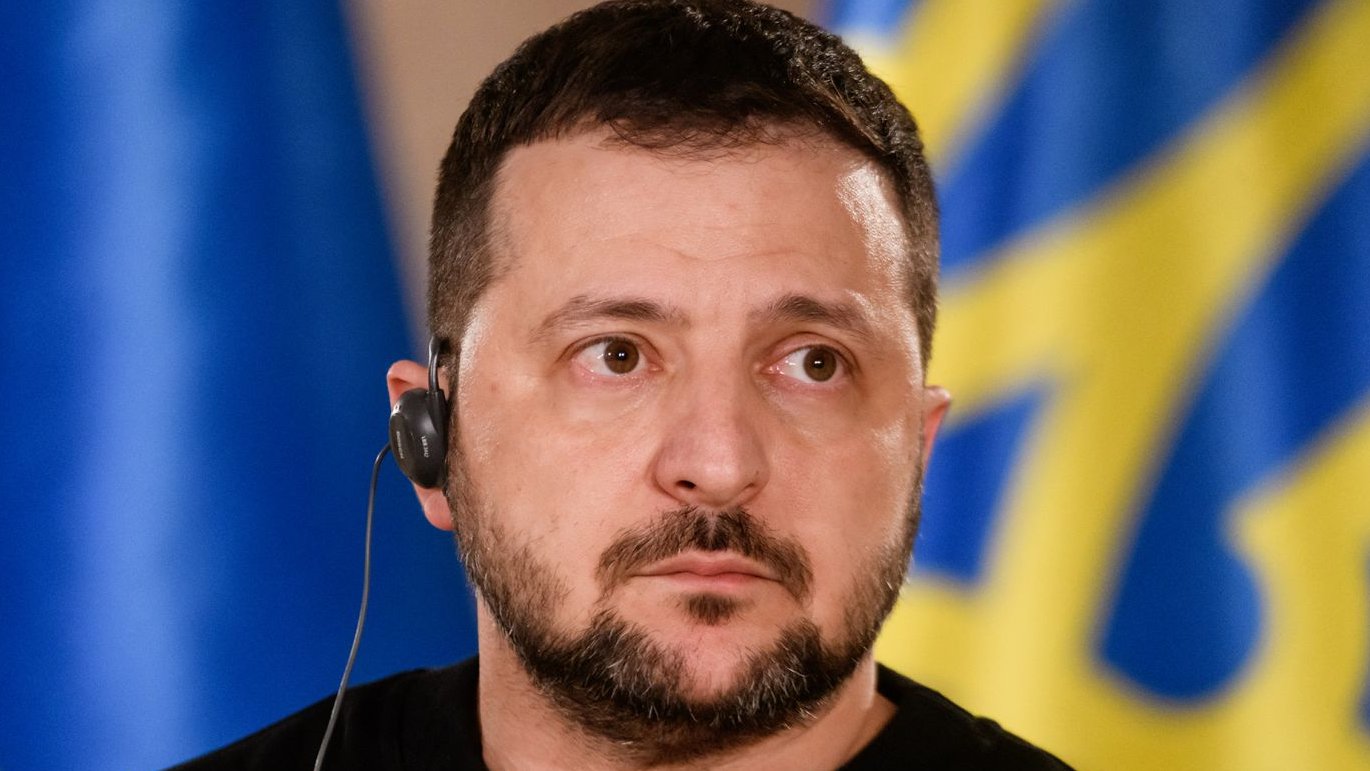 Image in @MarioNawfal's post: 🇸🇰SLOVAKIA'S DECISIVE VOTE: EAST OR WEST
The latest presidential election polls indicate a razor-…