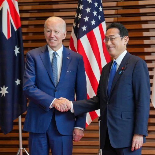 Image in @MarioNawfal's post: 🚨BREAKING: JAPAN TO JOIN US / UK / AUS DEFENSE PACT AGAINST CHINA
The U.S., U.K., and Australia ar…