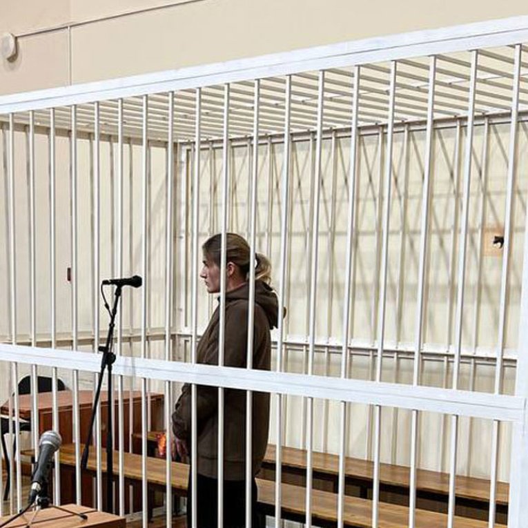 Image in @MarioNawfal's post: 🇷🇺RUSSIAN BLOGGER GETS 10 MONTHS FOR "TICKLING" A STATUE
Alyona Agafonova was arrested for posting…