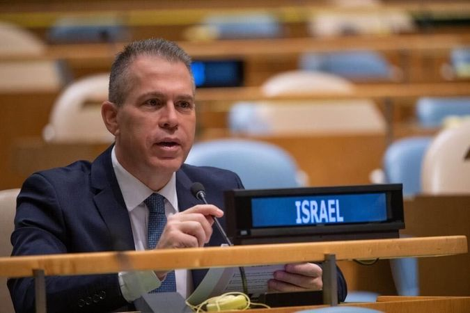 Image in @MarioNawfal's post: 🚨🇮🇱🇮🇷 Israeli and Iranian Ambassadors Trade Accusations During Un Security Council Session
Israel’…