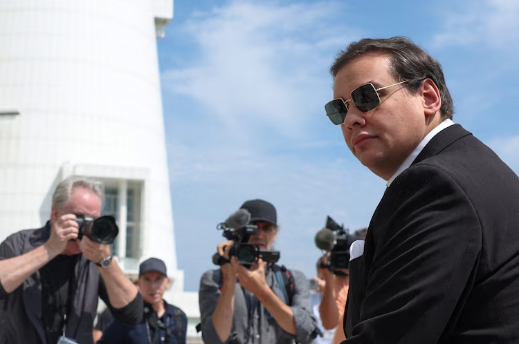 Image in @MarioNawfal's post: 🚨🇺🇸GEORGE SANTOS SEEKS SENTENCING DELAY IN FEDERAL FRAUD CASE
Former Congressman George Santos has…