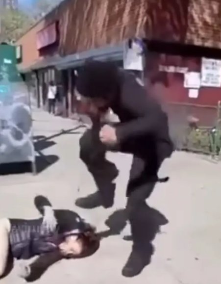 Image in @IfindRetards's post: Retard of the day 🥇
What should his punishment be? https://t.co/iYuTkfVNg3