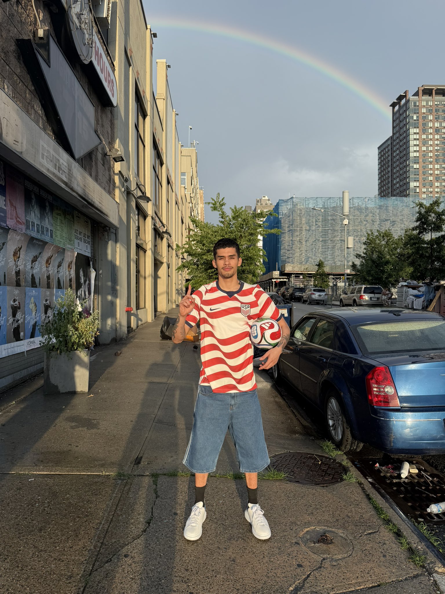 Image in @sneako's post: I believe that we will win 🇺🇸
Live now NYC watch party https://t.co/3fQqlXbkwL