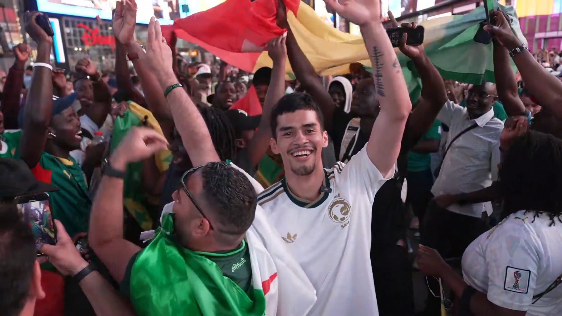 Image in @sneako's post: 2026 World Cup NYC
W stream today see you tomorrow! LLLS https://t.co/SFsdNGreA7