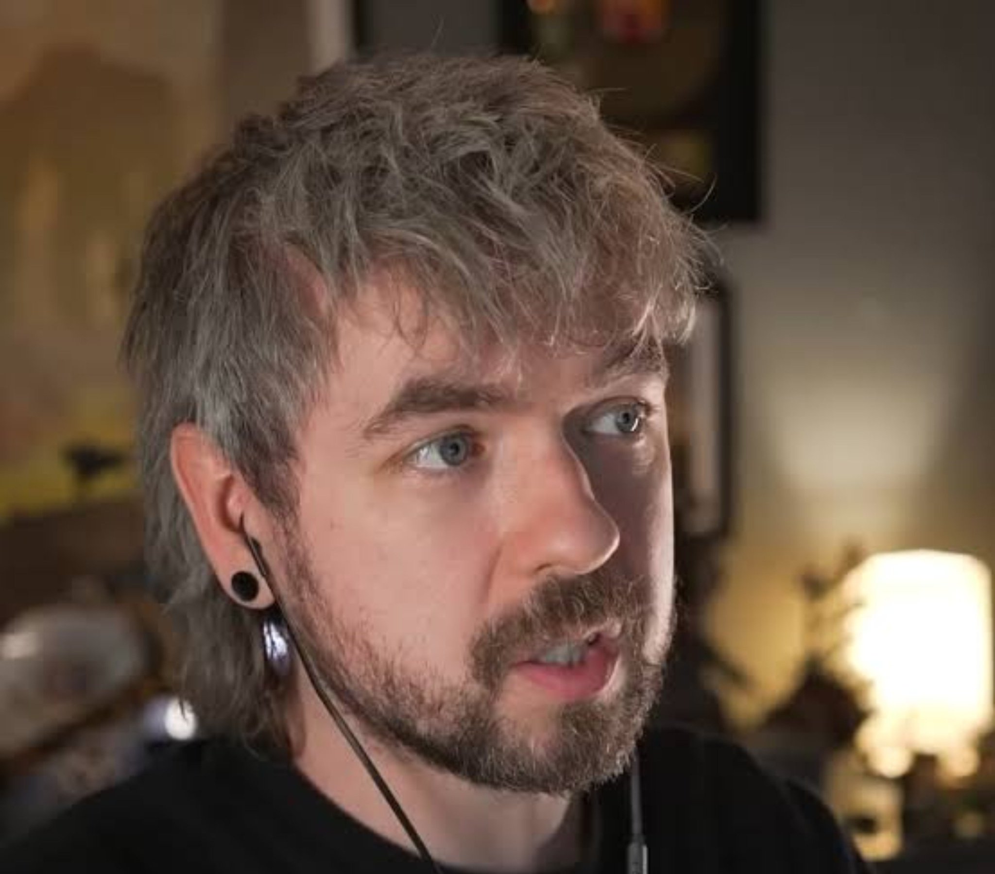 Image in @IfindRetards's post: When people made memes about his father's death he said "you are absolute scum and I fucking hate y…