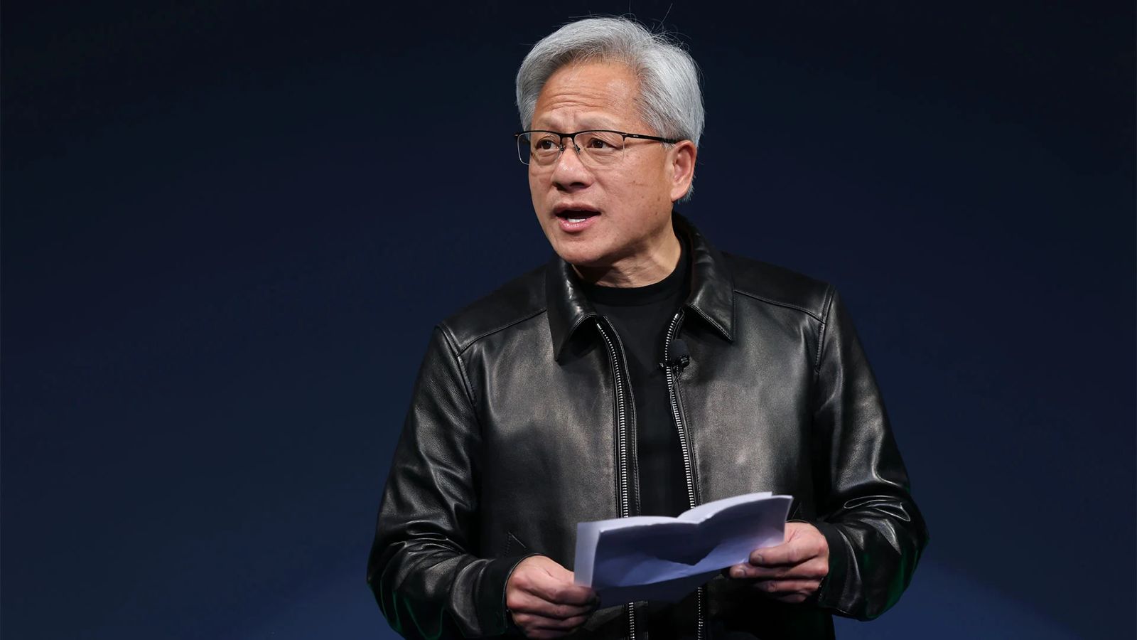 Image in @MarioNawfal's post: 🇺🇸 Silicon Valley’s biggest names are now openly split over who should keep AI under control...
Me…