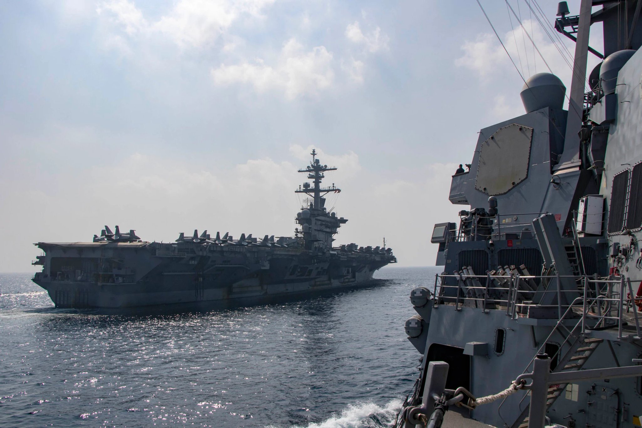 Image in @MarioNawfal's post: 🚨🇮🇷🇺🇸 An Iran-linked group used Anthropic to find U.S. warships and recommend TARGETS
Anthropic's …