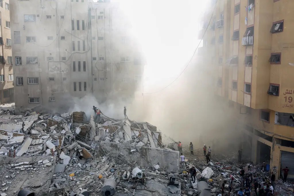 Image in @MarioNawfal's post: 🇺🇸🇮🇱 Israel is banking 60,000 American bombs before the next Congress can shut the door...
The $2.…