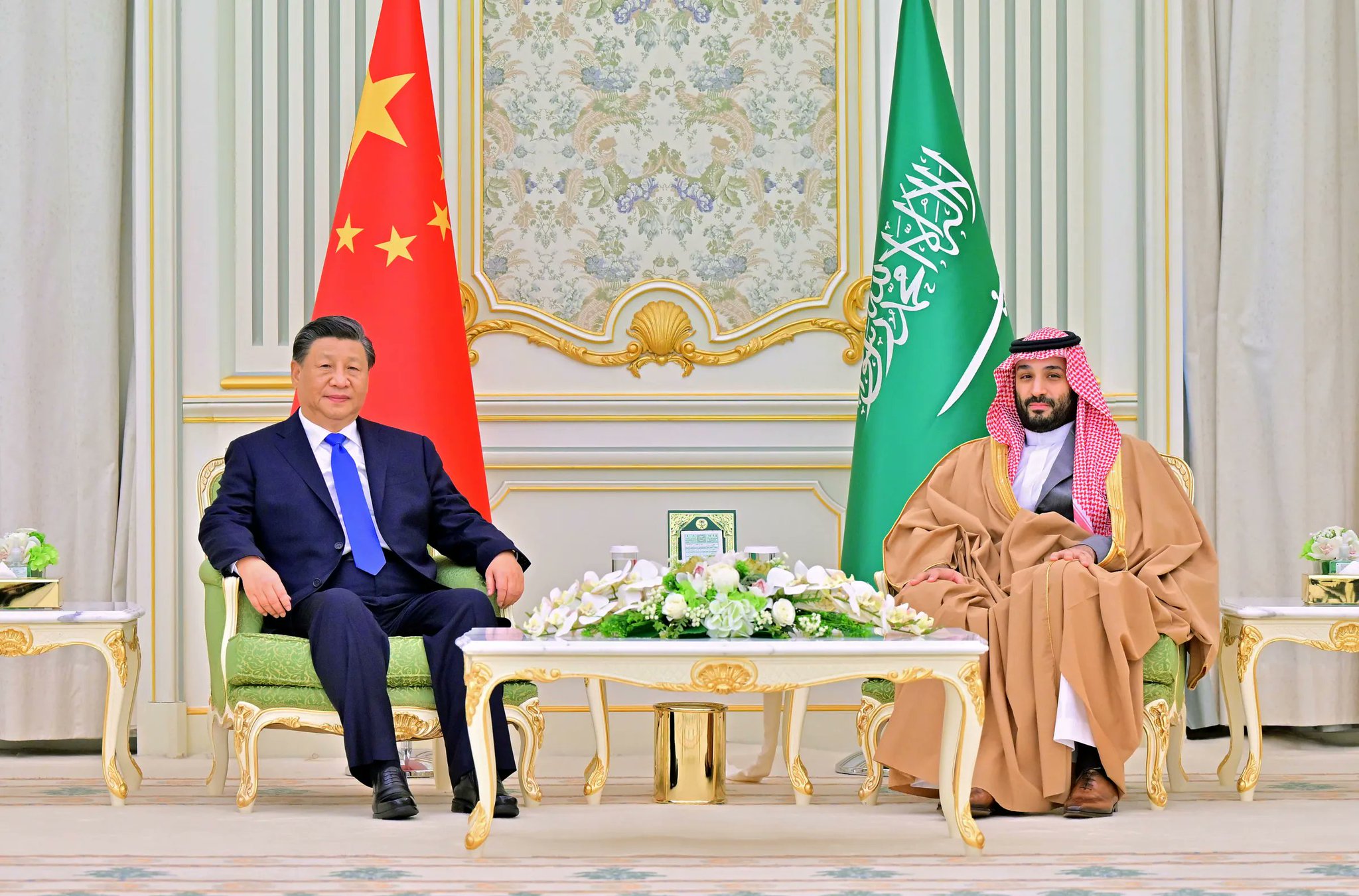Image in @MarioNawfal's post: 🇺🇸🇸🇦🇨🇳 U.S. intel is warning a $24B sale of 48 F-35s to Saudi could give China an opportunity to st…