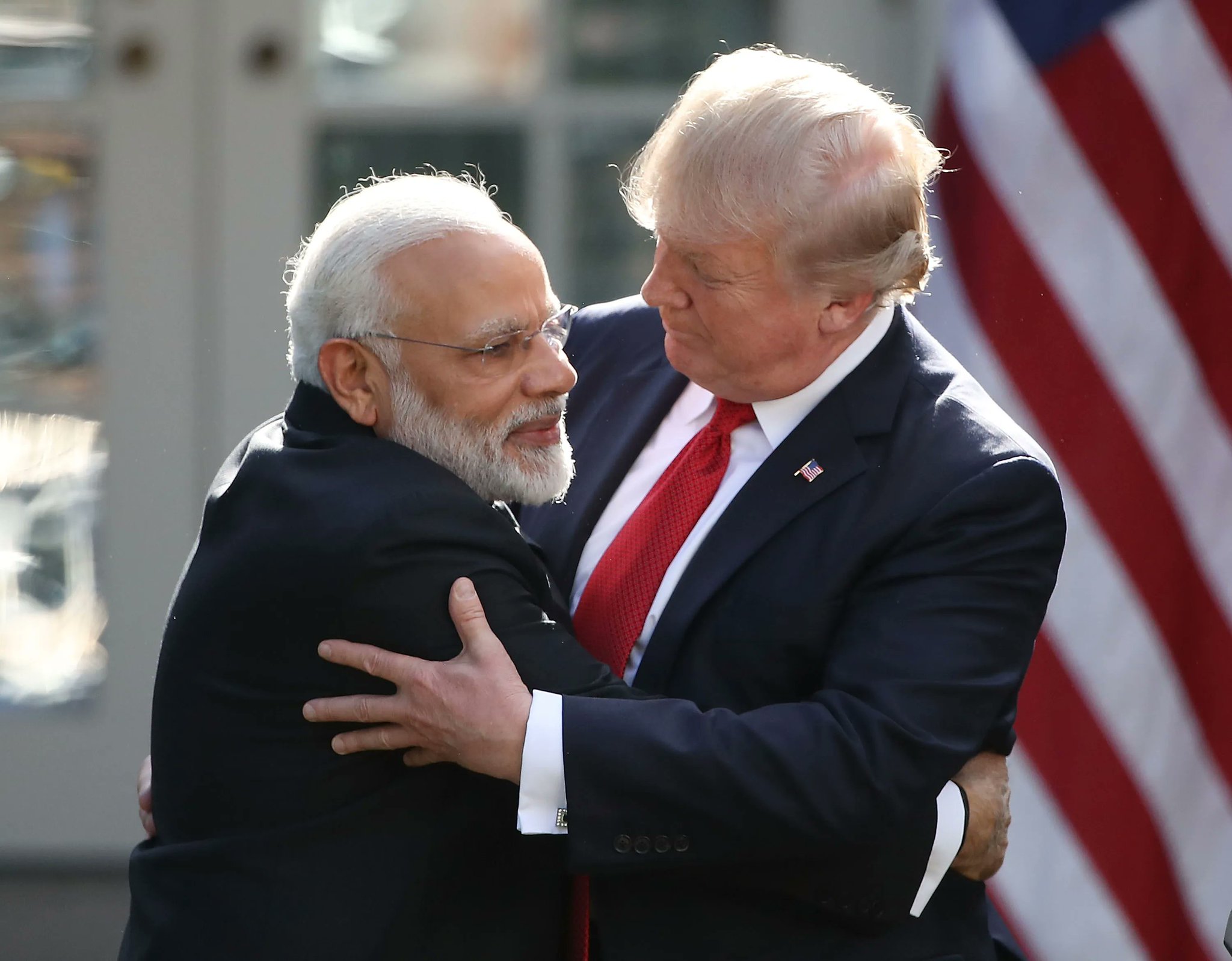 Image in @MarioNawfal's post: 🇮🇳🇺🇸🇷🇺 India is warning Washington that tariffs of up to 100% over its purchases of Russian oil cou…