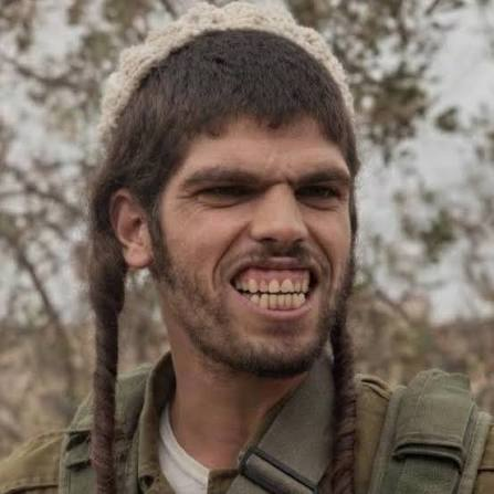 Image in @fivestarmichael's reply: @RabbiJeffx Can you imagine what their kids would look like? https://t.co/FUkX0cMgOY
