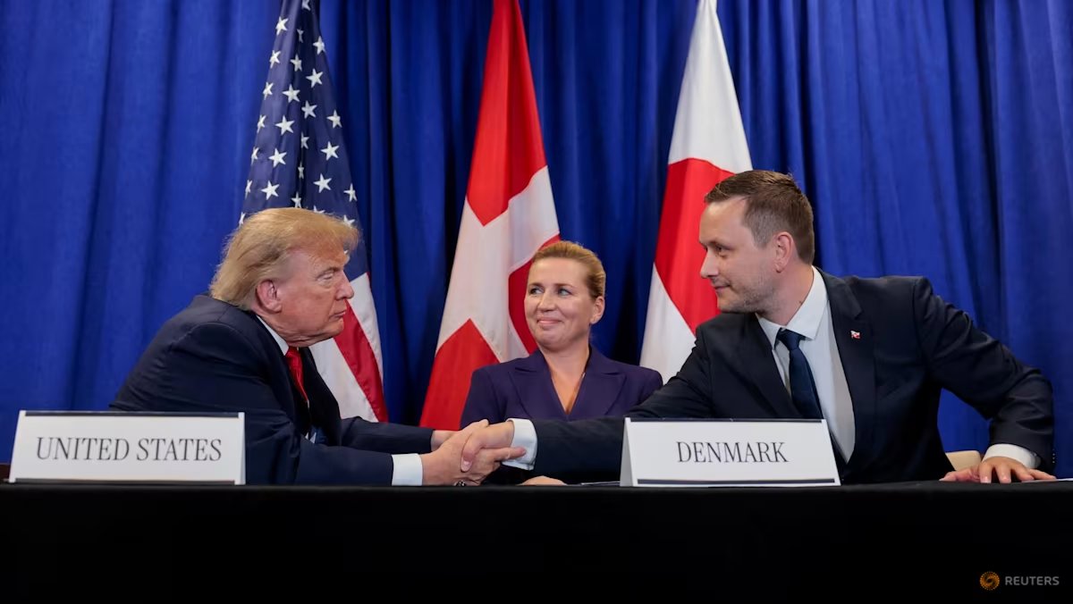Image in @MarioNawfal's post: 🇺🇸🇬🇱 Trump's GREENLAND DEAL is looking increasingly likely to pass
A majority of Greenland's lawma…