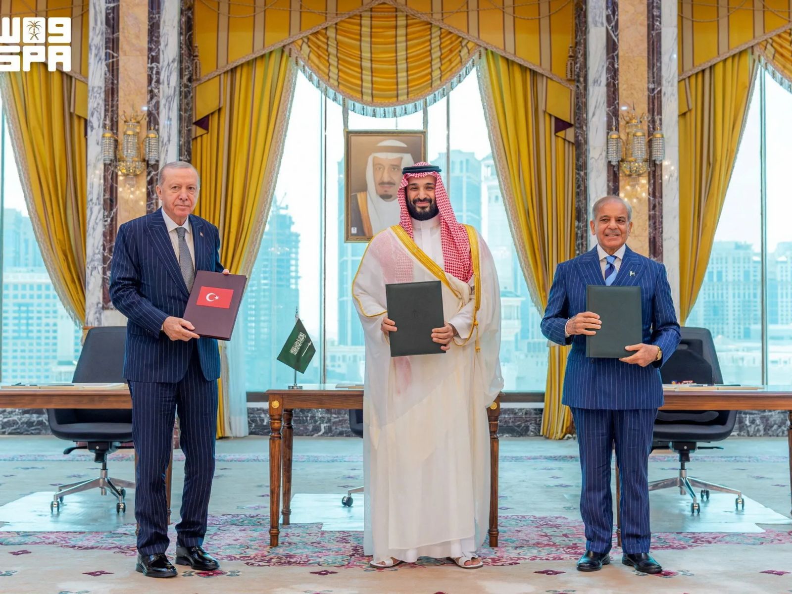 Image in @MarioNawfal's post: 🇹🇷🇸🇦🇵🇰 Turkey is sending its defense pact with Saudi Arabia and Pakistan to parliament FOR APPROVAL…
