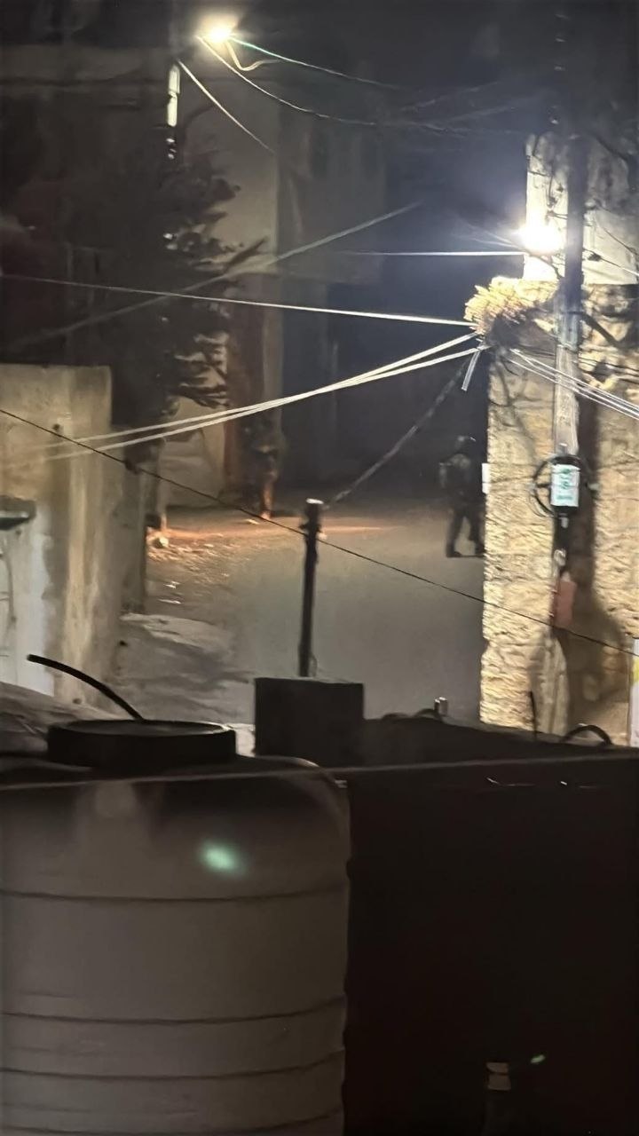Image in @MarioNawfal's post: 🇮🇱🇵🇸 Israeli settlers allegedly DISGUISED themselves as soldiers before attacking a Palestinian fam…