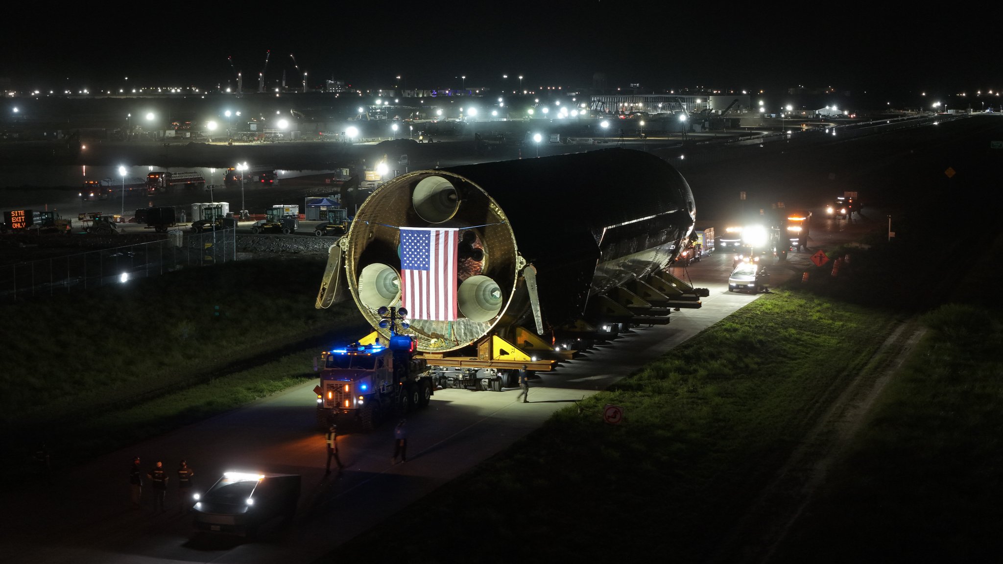 Image in @MarioNawfal's post: 🔥🇺🇸 @SpaceX isn’t making history… that would be an UNDERSTATEMENT!
They are rewriting history with…