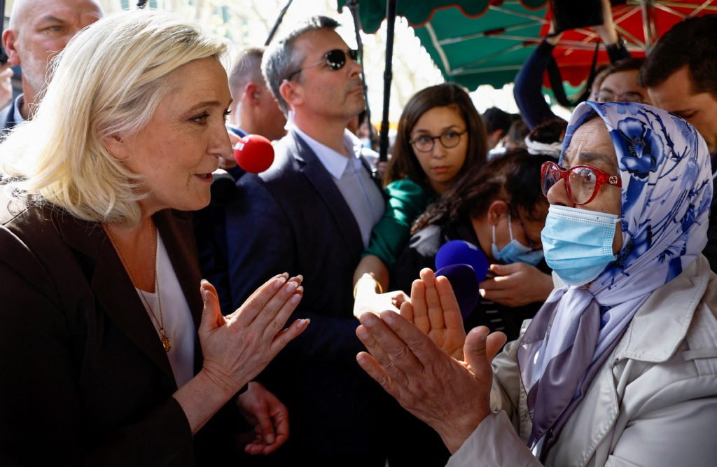 Image in @MarioNawfal's post: 🇫🇷 A new French poll suggests 46% of Muslims would consider leaving the country if Marine Le Pen be…