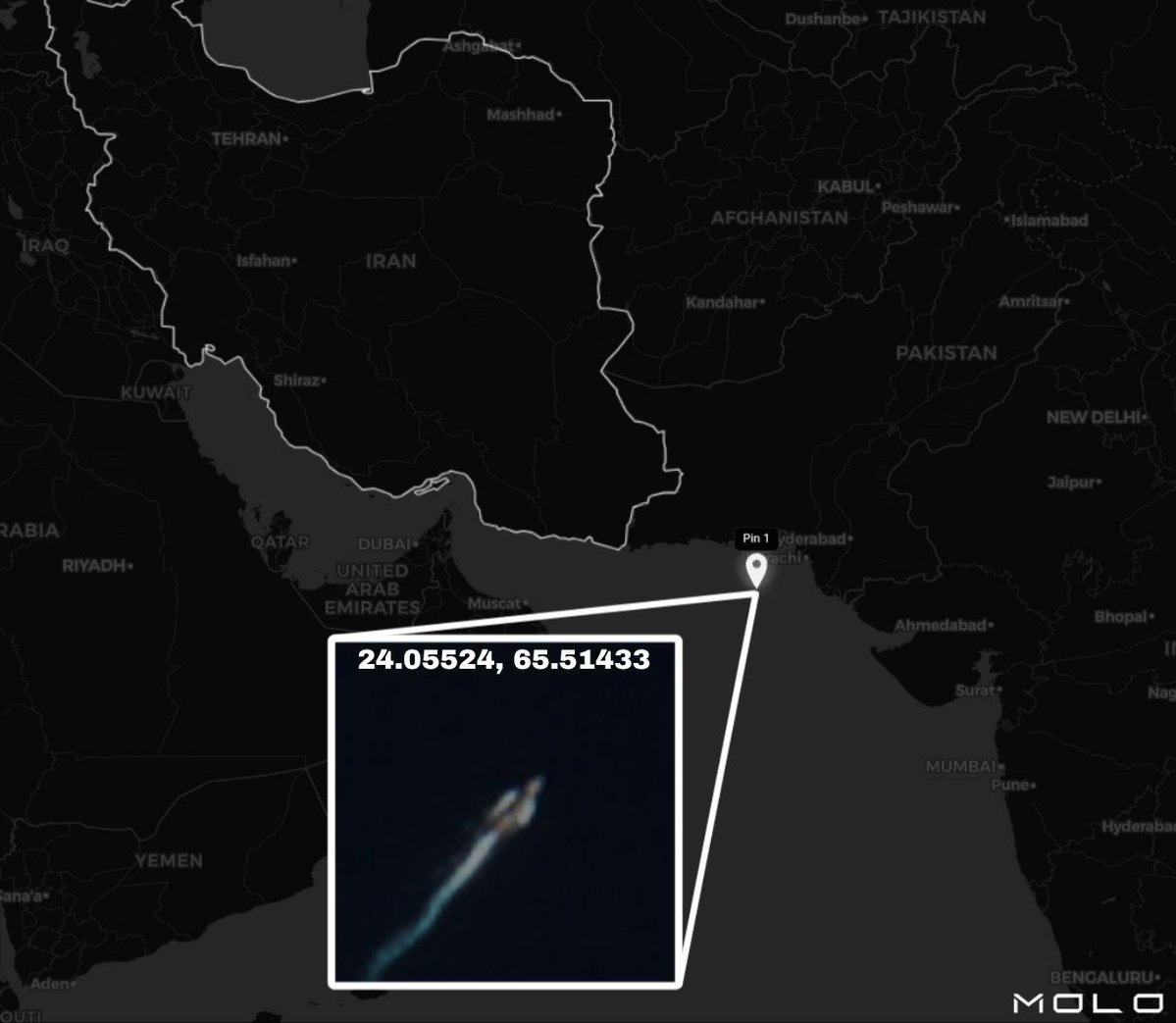 Image in @MarioNawfal's post: 🇺🇸🇵🇰🇮🇷A U.S. Navy destroyer from the George Washington carrier group was reportedly SPOTTED on sate…
