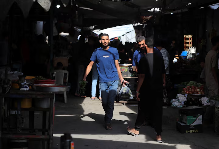 Image in @MarioNawfal's post: 🇮🇱🇵🇸 Israel is reopening commercial shipments into Gaza after a dispute over Hamas demanding roughl…