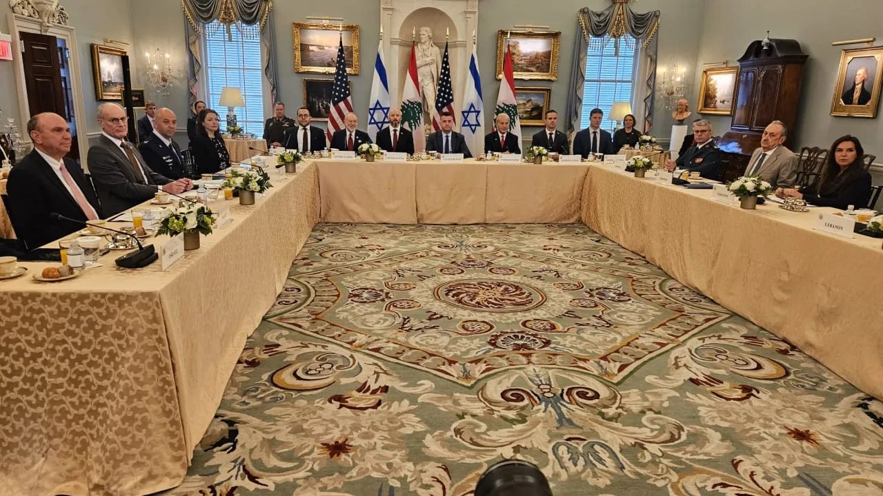 Image in @MarioNawfal's post: 🇮🇱🇱🇧 Israeli and Lebanese officials are sitting in the same room at CENTCOM's Tampa headquarters to…