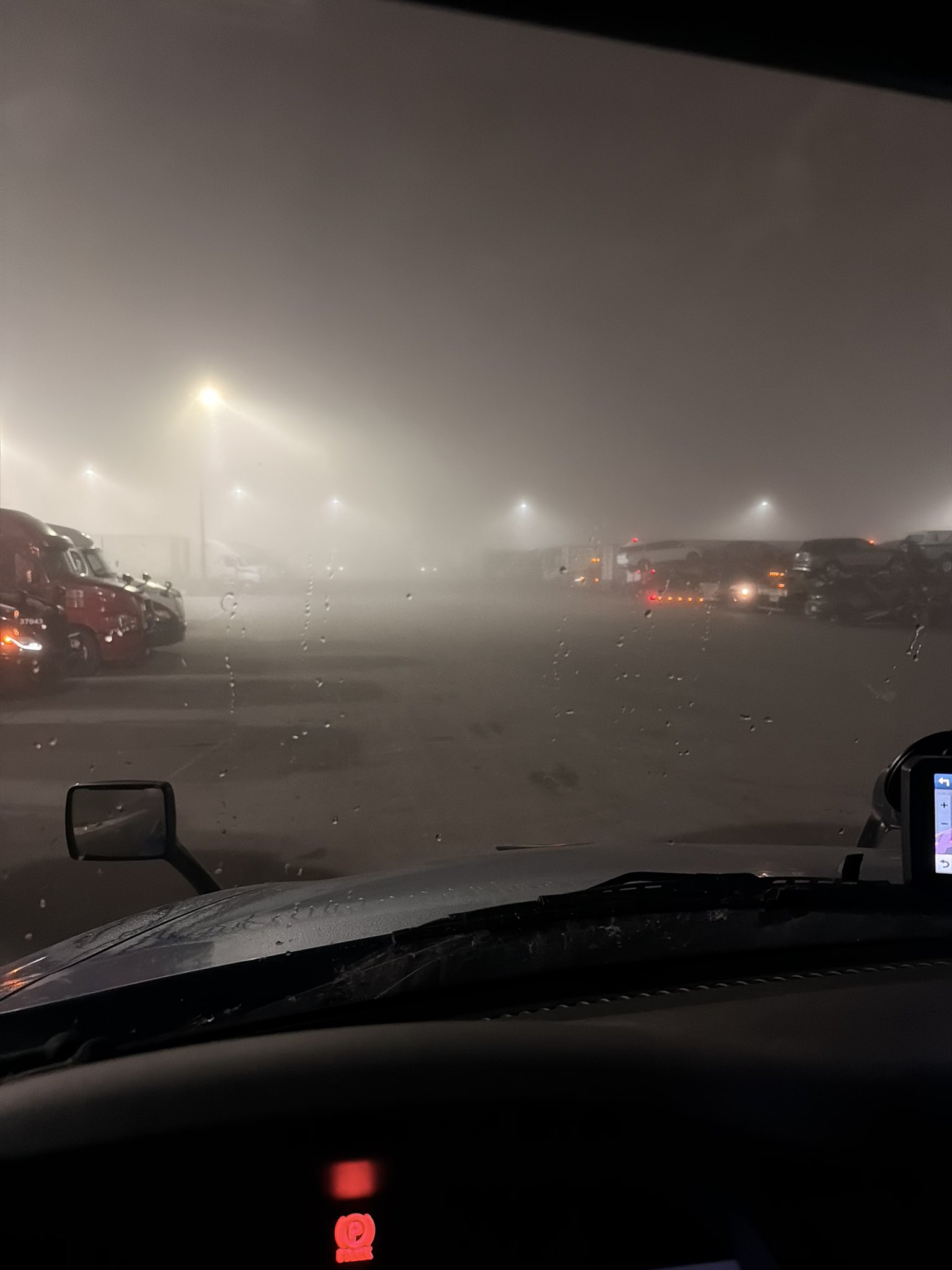 Image in @Anonmoose90's reply: @MarioNawfal I was at a truck stop on the turnpike in perrysburg and woke up to this Wednesday morn…