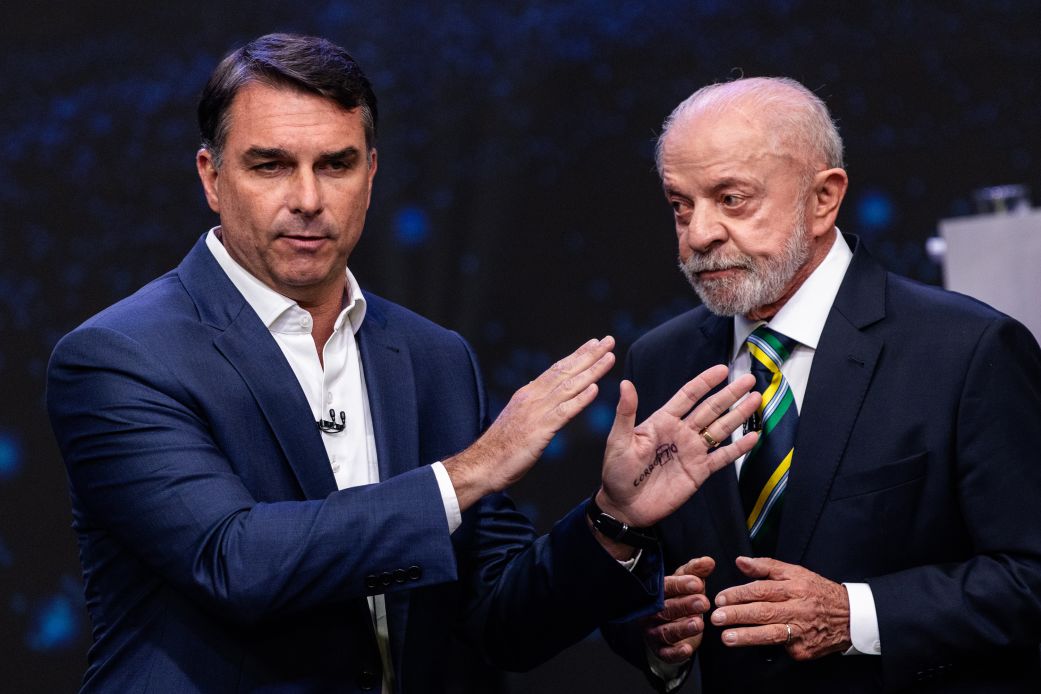 Image in @MarioNawfal's post: 🇧🇷 Brazil's election is entering dangerous territory after a chaotic final stretch of voting...
Pu…