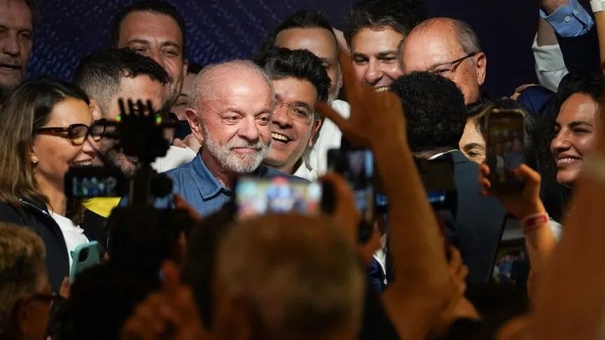 Image in @MarioNawfal's post: 🇧🇷 Lula is promising to be a president for all Brazilians after winning reelection.
He's promising…