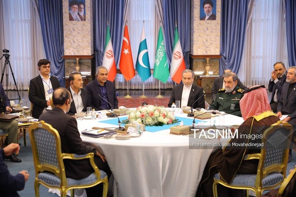 Image in @MarioNawfal's post: 🇮🇷🇸🇦🇵🇰🇹🇷 Iran just hosted senior officials from Saudi, Turkey and Pakistan for FOUR-WAY talks in Te…