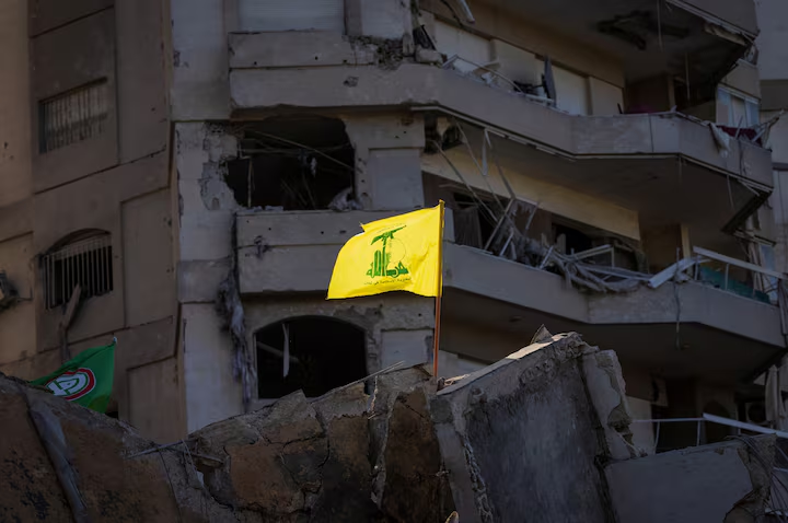 Image in @MarioNawfal's post: 🇱🇧🇮🇷 Hezbollah is rebuilding its arsenal, and Iran is paying for it.
Tehran has sent TENS OF MILLI…